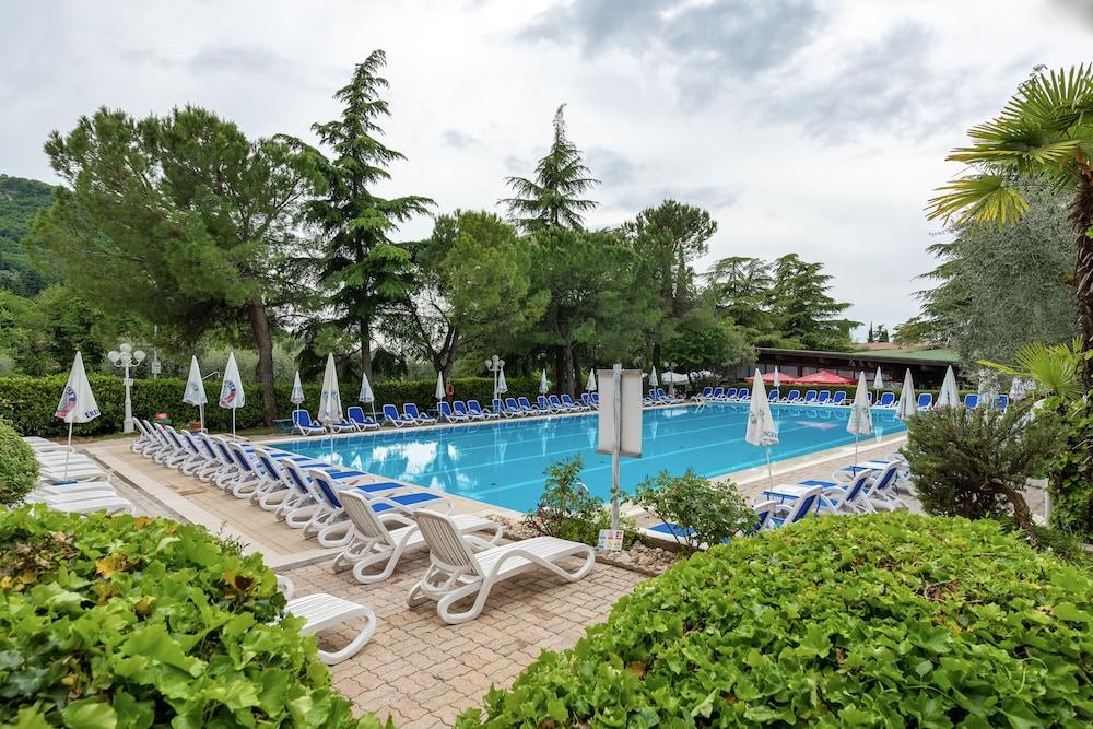 Hotel Royal Garda  Exterior foto